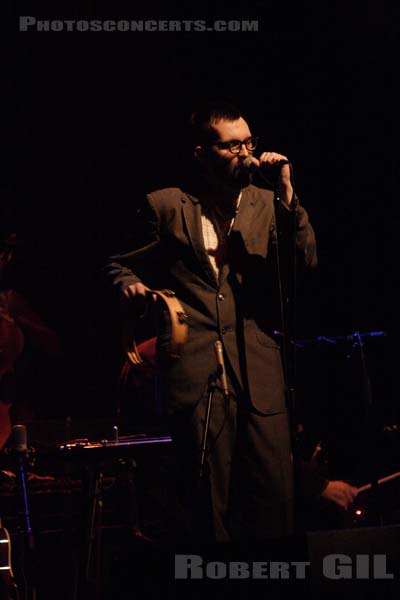 EELS - 2005-05-24 - PARIS - Le Bataclan - Mark Oliver Everett